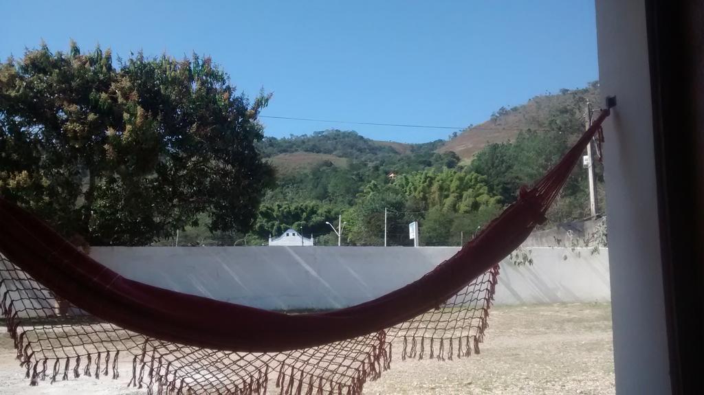 Pousada Encantos Da Serra سيرا نيجرا الغرفة الصورة